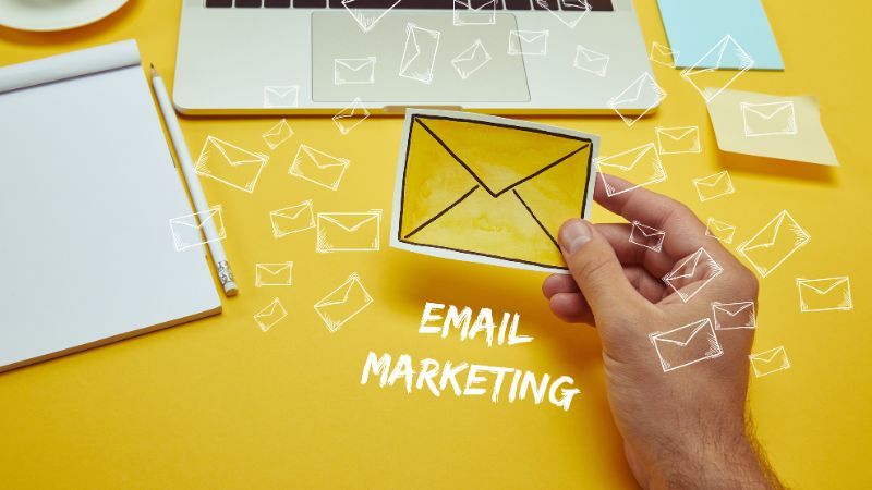 Mẫu Email Marketing cần tùy chỉnh theo đặc thù từng ngành nghề.
